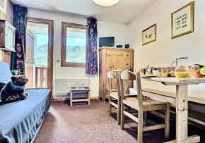 Résidence Divaria - Studio 4 personnes à Tignes au pied des pistes et proche des commerces dans le quartier du Lac. MAE-2136